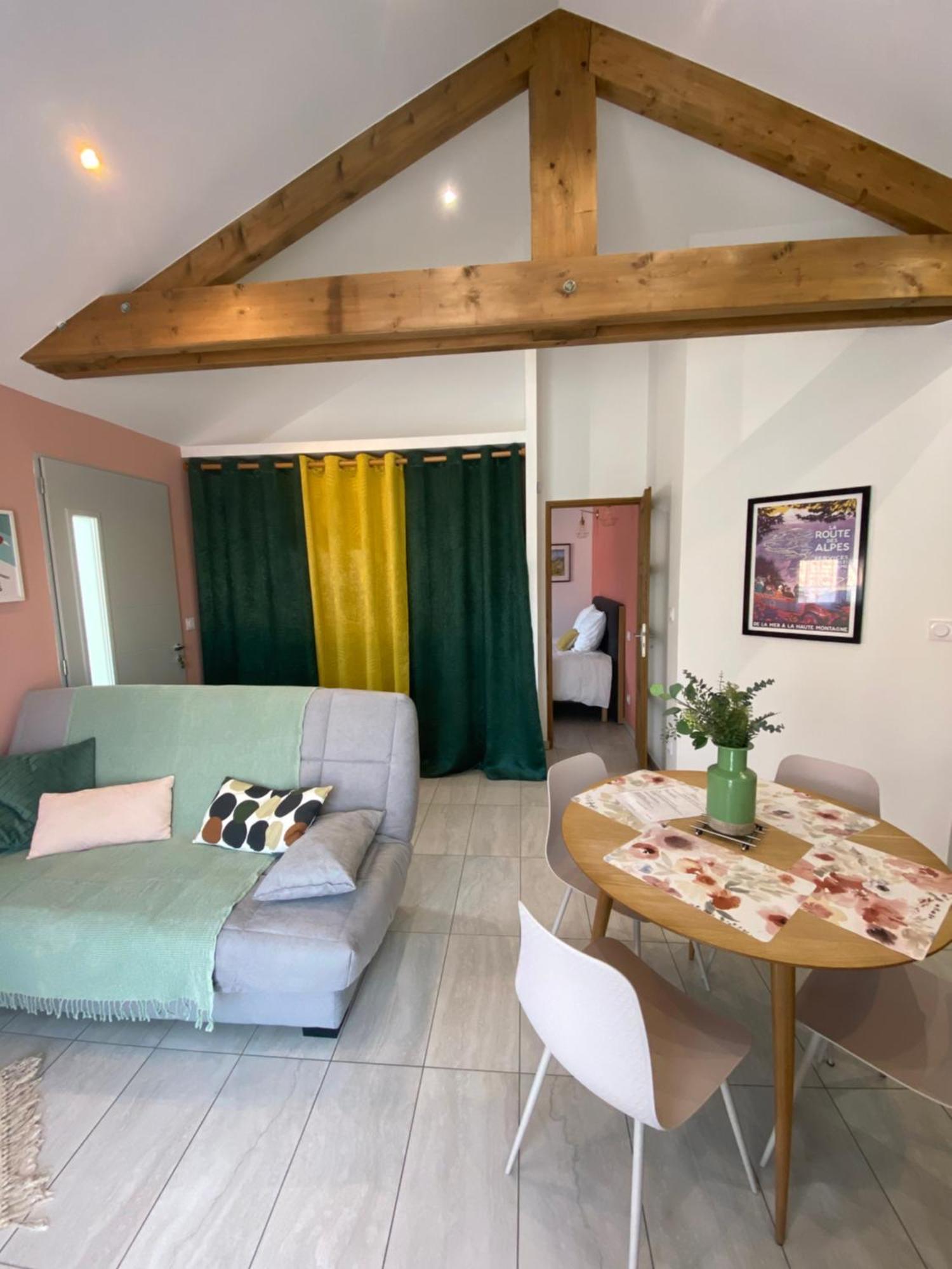 Appartement 2 A 4 Personnes, Une Pause Au Vert Chateauvieux  Buitenkant foto